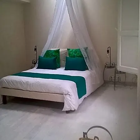 Bed & Breakfast L'atelier Parnes